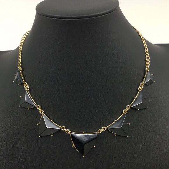 NWT Amrita Singh Bermuda statement necklace. Black and Gold Tone - Picture 1 of 16